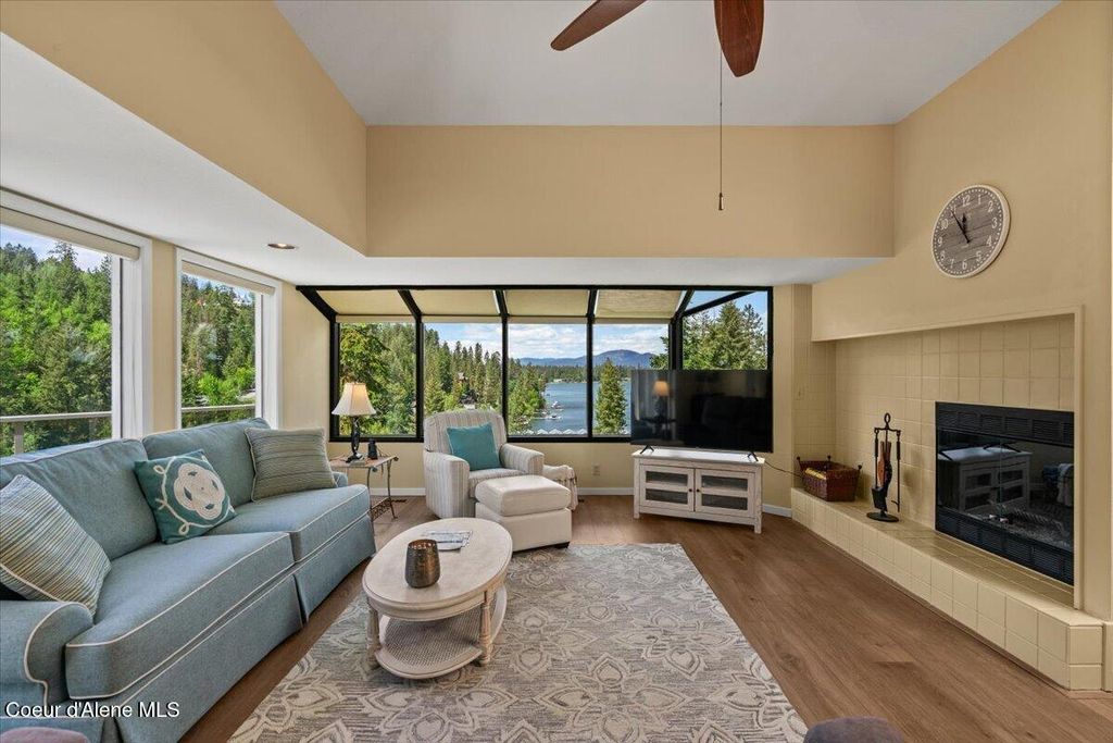 3570 E Tobler RD, UNIT B8, Hayden, ID 83835