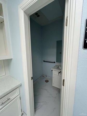 713 Savannah Avenue, Mcallen, TX 78503