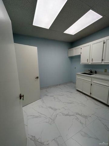 713 Savannah Avenue, Mcallen, TX 78503