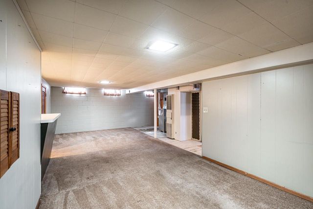 1302 Tripoli AVENUE, Milwaukee, WI 53207