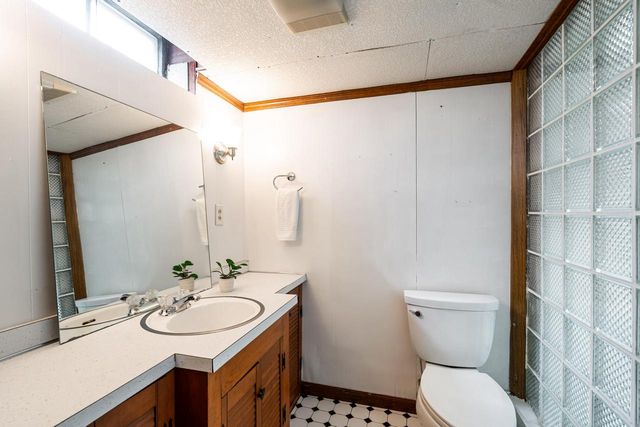1302 Tripoli AVENUE, Milwaukee, WI 53207