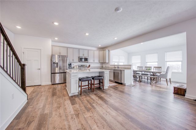 330 William Dr, Plum Boro, PA 15239