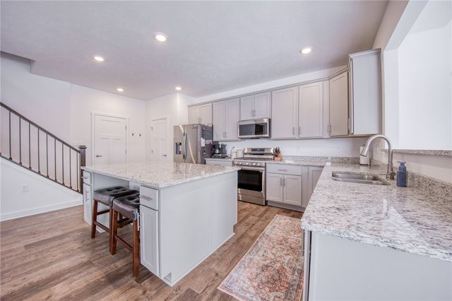 330 William Dr, Plum Boro, PA 15239