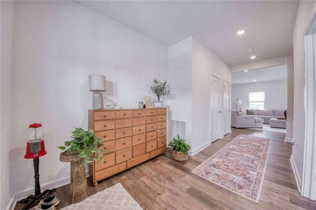 330 William Dr, Plum Boro, PA 15239