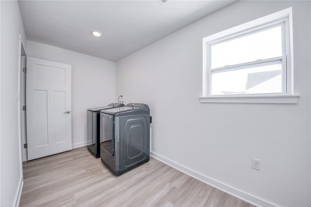 330 William Dr, Plum Boro, PA 15239