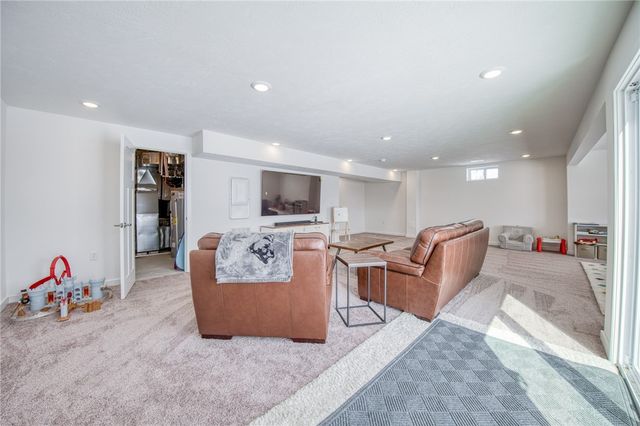 330 William Dr, Plum Boro, PA 15239