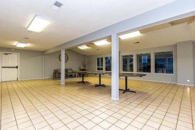 2204 Camborne Dr, Modesto, CA 95356