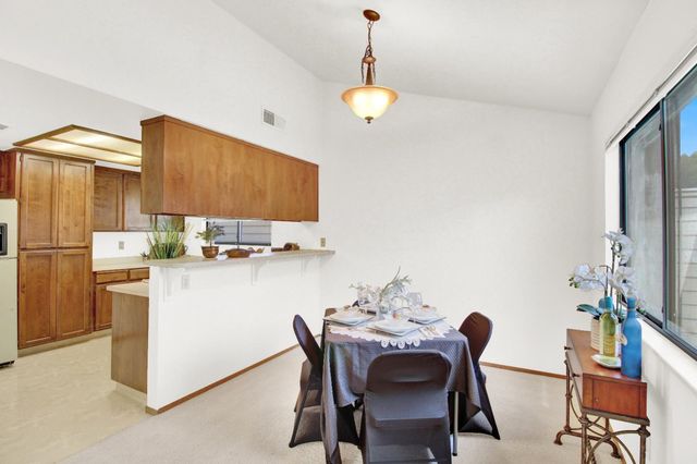 2204 Camborne Dr, Modesto, CA 95356