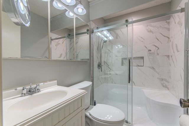 313 COUNTRY CLUB LN, Selmer, TN 38375