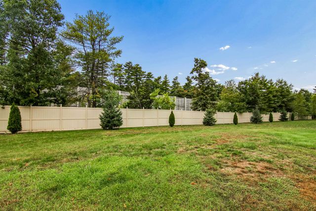 1555 Bodwell Rd Unit 37, Manchester, NH 03109