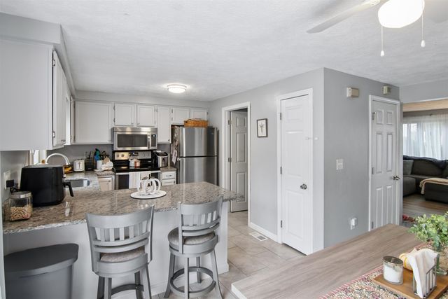 1555 Bodwell Rd Unit 37, Manchester, NH 03109