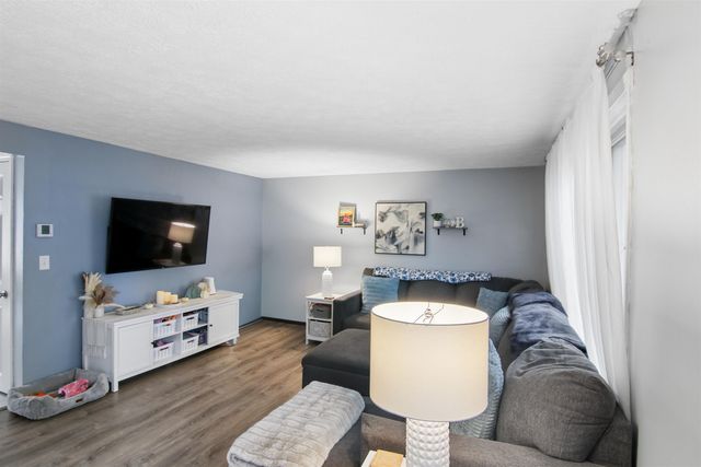 1555 Bodwell Rd Unit 37, Manchester, NH 03109