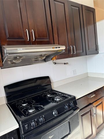 2925 Matthews Avenue 6H, Bronx, NY 10467