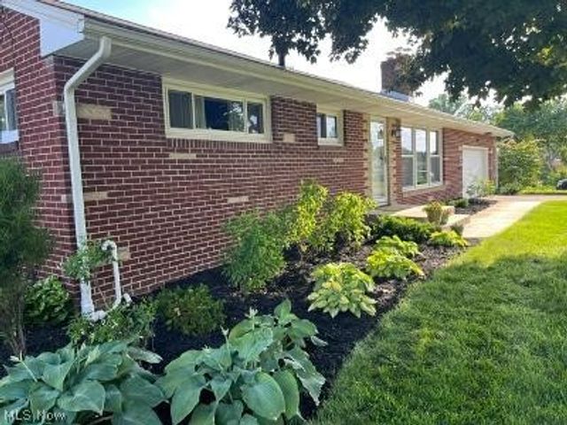 811 Sandy Avenue NE, Massillon, OH 44646