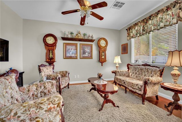 8905 Goldstone Avenue, Las Vegas, NV 89143