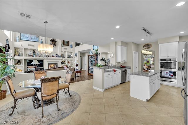 8905 Goldstone Avenue, Las Vegas, NV 89143