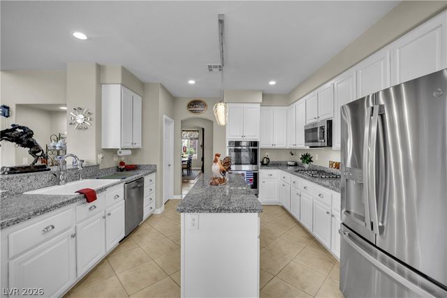 8905 Goldstone Avenue, Las Vegas, NV 89143