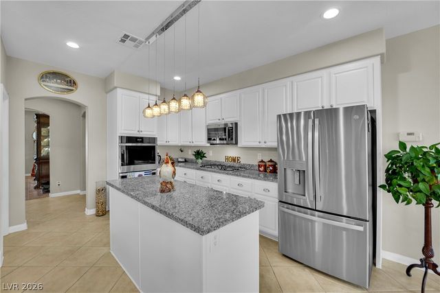 8905 Goldstone Avenue, Las Vegas, NV 89143