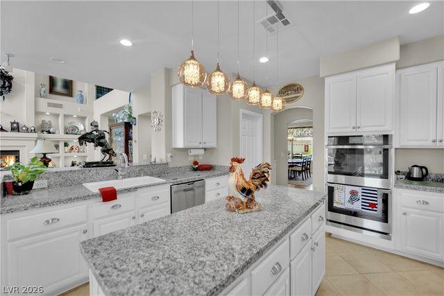 8905 Goldstone Avenue, Las Vegas, NV 89143