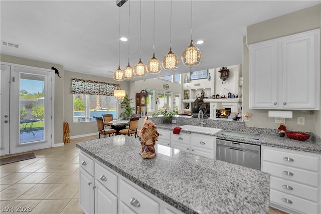 8905 Goldstone Avenue, Las Vegas, NV 89143