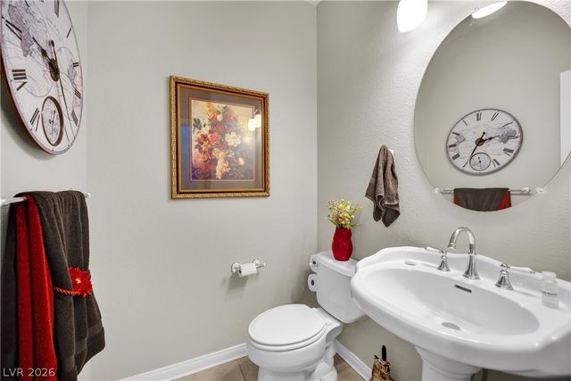 8905 Goldstone Avenue, Las Vegas, NV 89143