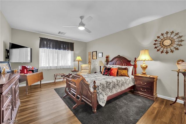 8905 Goldstone Avenue, Las Vegas, NV 89143