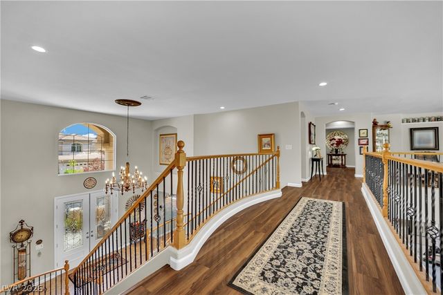 8905 Goldstone Avenue, Las Vegas, NV 89143