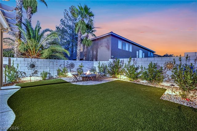 8905 Goldstone Avenue, Las Vegas, NV 89143