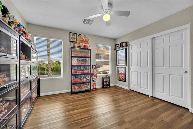 8905 Goldstone Avenue, Las Vegas, NV 89143