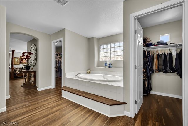 8905 Goldstone Avenue, Las Vegas, NV 89143
