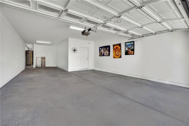 8905 Goldstone Avenue, Las Vegas, NV 89143