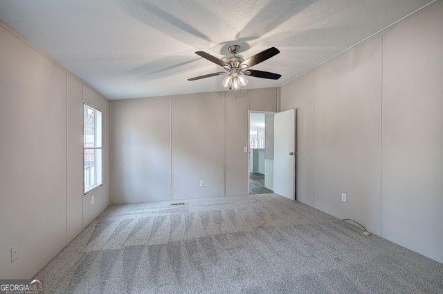 62 W Lakeview Drive, Temple, GA 30179