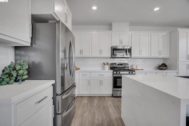 2404 Indigo Dr, Fairfield, CA 94533