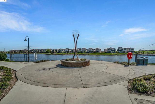 2404 Indigo Dr, Fairfield, CA 94533