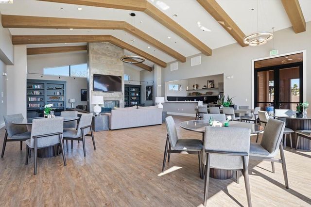 2404 Indigo Dr, Fairfield, CA 94533