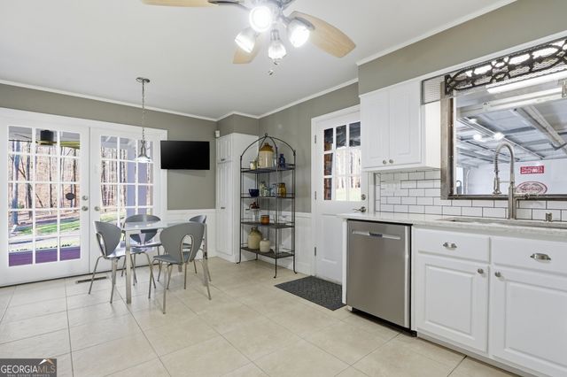 6041 Antebellum Drive, Stone Mountain, GA 30087