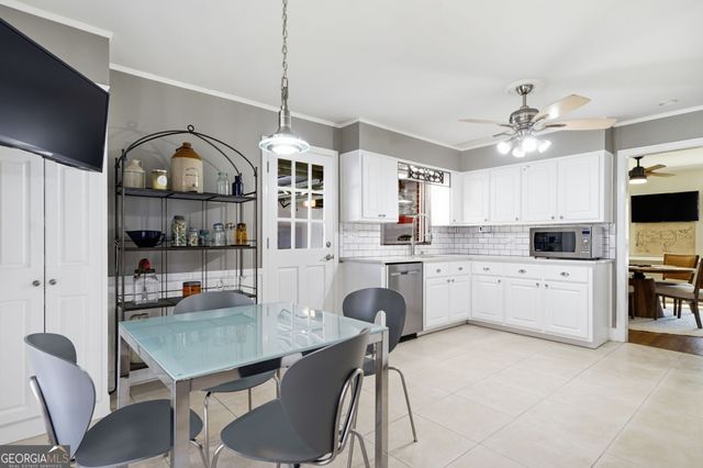 6041 Antebellum Drive, Stone Mountain, GA 30087