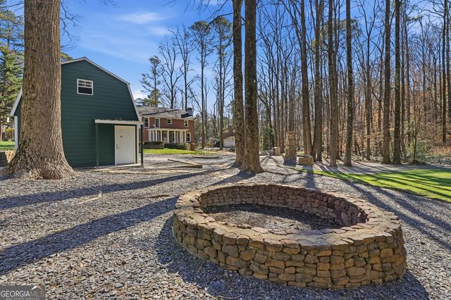 6041 Antebellum Drive, Stone Mountain, GA 30087