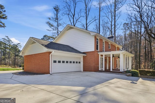 6041 Antebellum Drive, Stone Mountain, GA 30087