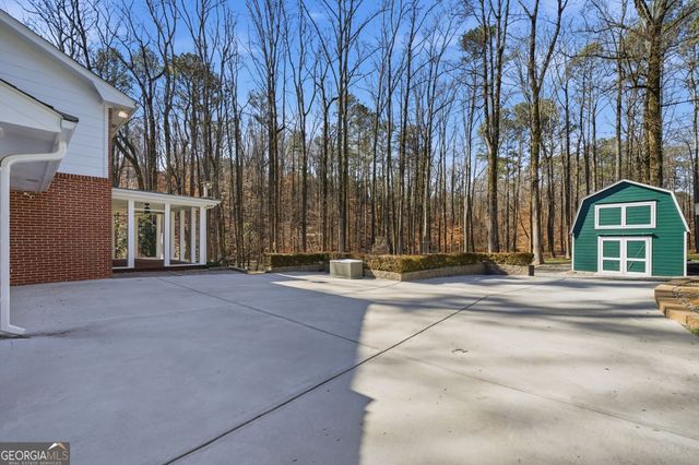 6041 Antebellum Drive, Stone Mountain, GA 30087