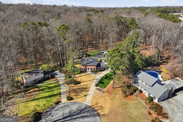 6041 Antebellum Drive, Stone Mountain, GA 30087