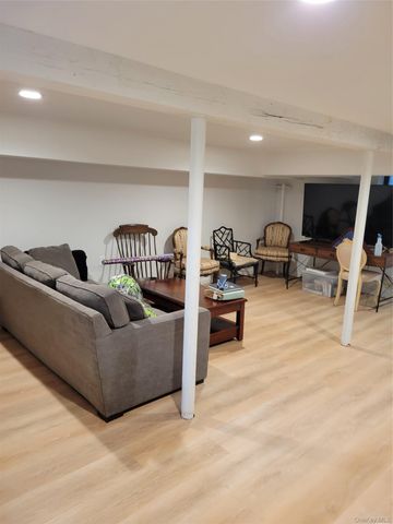 215-05 43rd. Ave B, Bayside, NY 11361