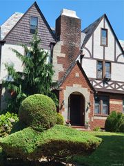 215-05 43rd. Ave B, Bayside, NY 11361