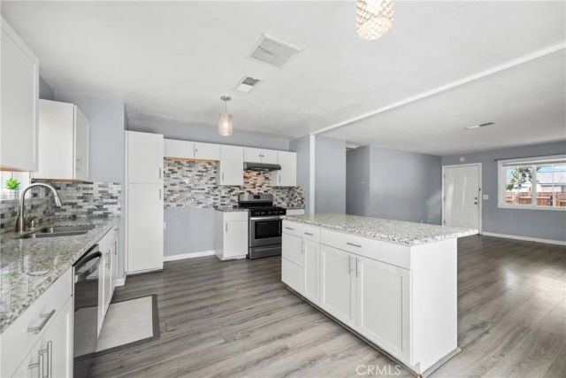 17152 Schollview Avenue, Palmdale, CA 93591