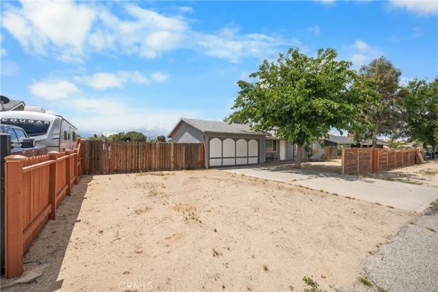17152 Schollview Avenue, Palmdale, CA 93591