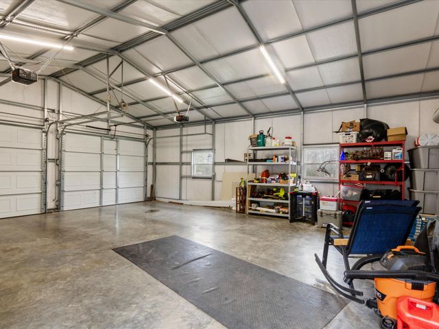 96 Maple Dr, Winchester, TN 37398