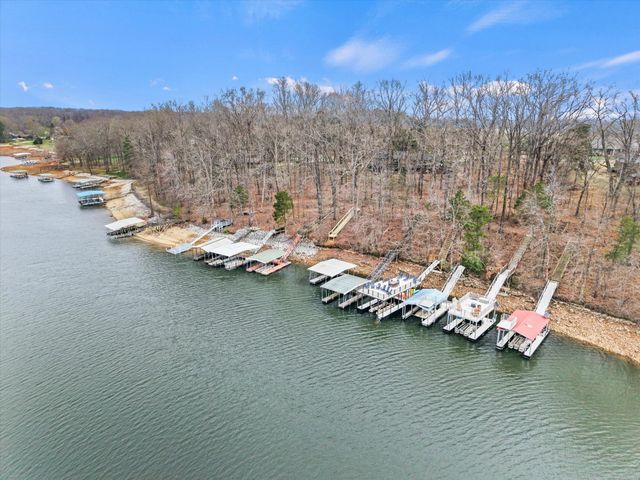 96 Maple Dr, Winchester, TN 37398