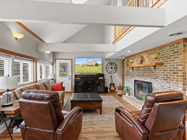 96 Maple Dr, Winchester, TN 37398