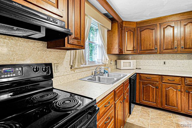 1729 Sherman Drive, New Hartford, NY 13413