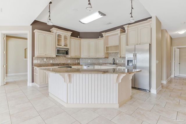 2858 Pga Blvd, Navarre, FL 32566